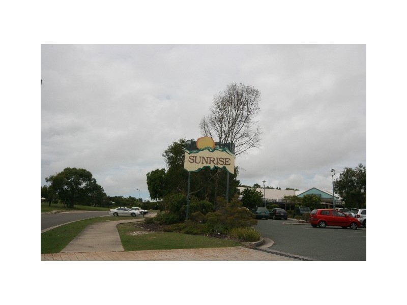 34 Dame Patti Dr, Sunrise Beach QLD 4567