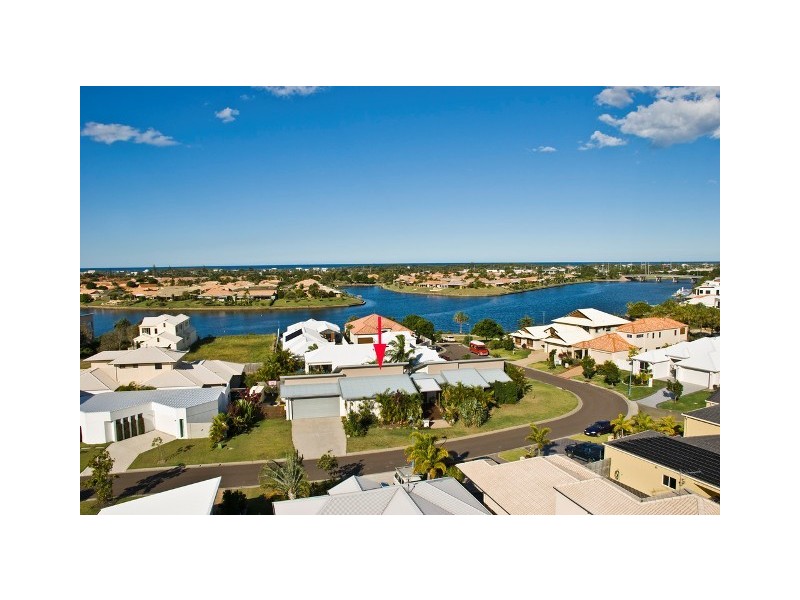 4 MALDIVES PLACE, Kawana Island QLD 4575