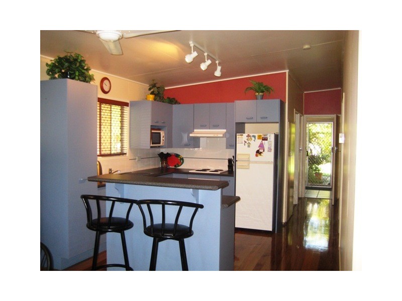 80 Nothling St, Moffat Beach QLD 4551