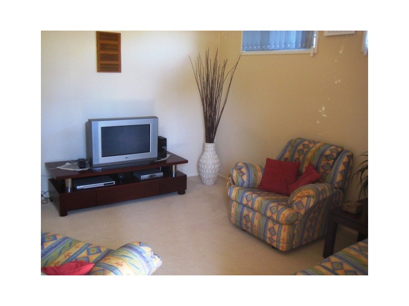 80 Nothling St, Moffat Beach QLD 4551