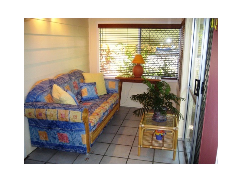 80 Nothling St, Moffat Beach QLD 4551