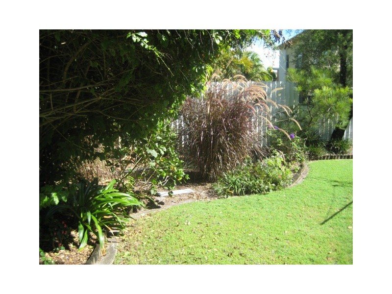 80 Nothling St, Moffat Beach QLD 4551