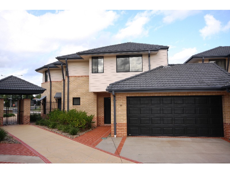 Unit 14 Parklake Terraces, 2 Springhill Dr, Sippy Downs QLD 4556