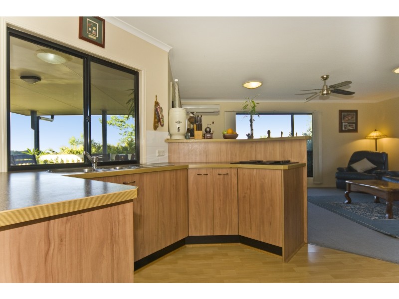 2 Summerfield Court, Bli Bli QLD 4560