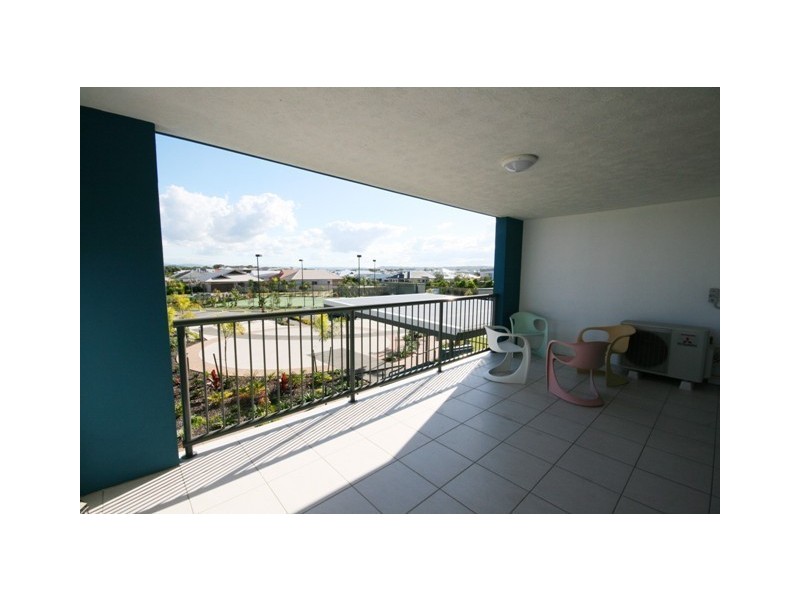 19/4 GRAND PDE, Kawana Island QLD 4575