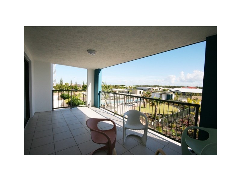 19/4 GRAND PDE, Kawana Island QLD 4575