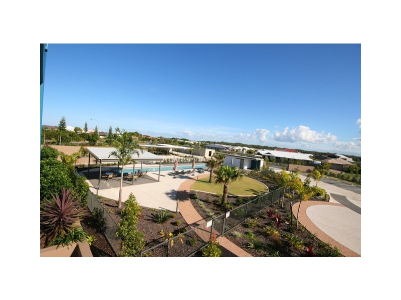 19/4 GRAND PDE, Kawana Island QLD 4575