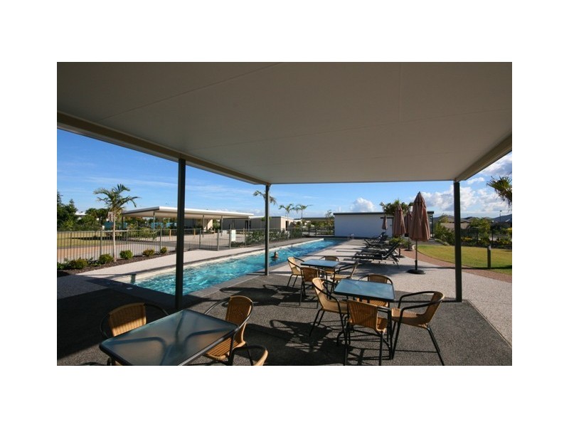 19/4 GRAND PDE, Kawana Island QLD 4575