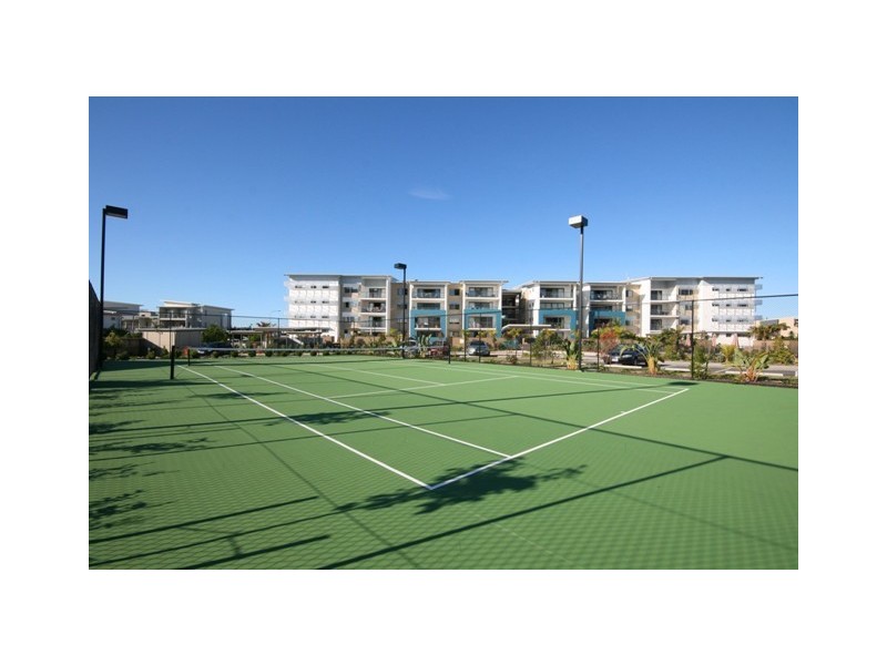 19/4 GRAND PDE, Kawana Island QLD 4575