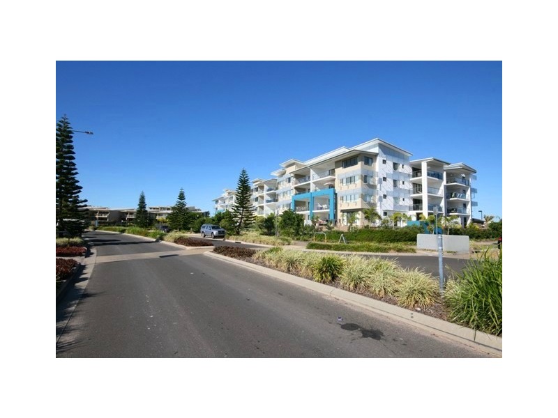 19/4 GRAND PDE, Kawana Island QLD 4575