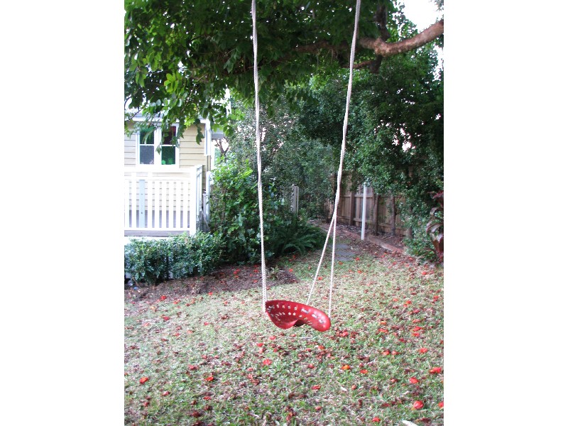 12 ELIZABETH STREET, Nambour QLD 4560