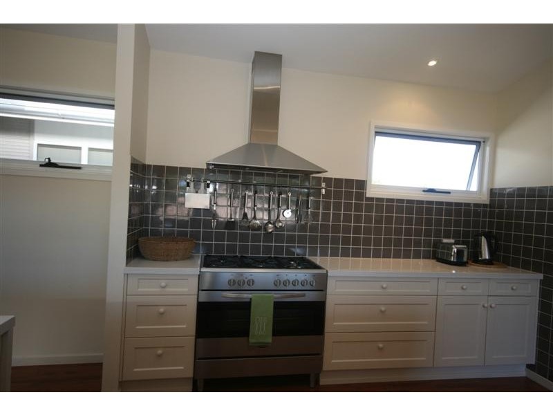 13 Flooded Gum Pl, Cooroy QLD 4563