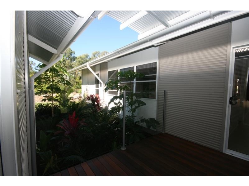 13 Flooded Gum Pl, Cooroy QLD 4563