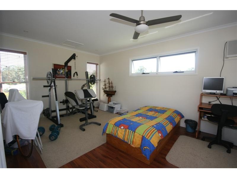 13 Flooded Gum Pl, Cooroy QLD 4563