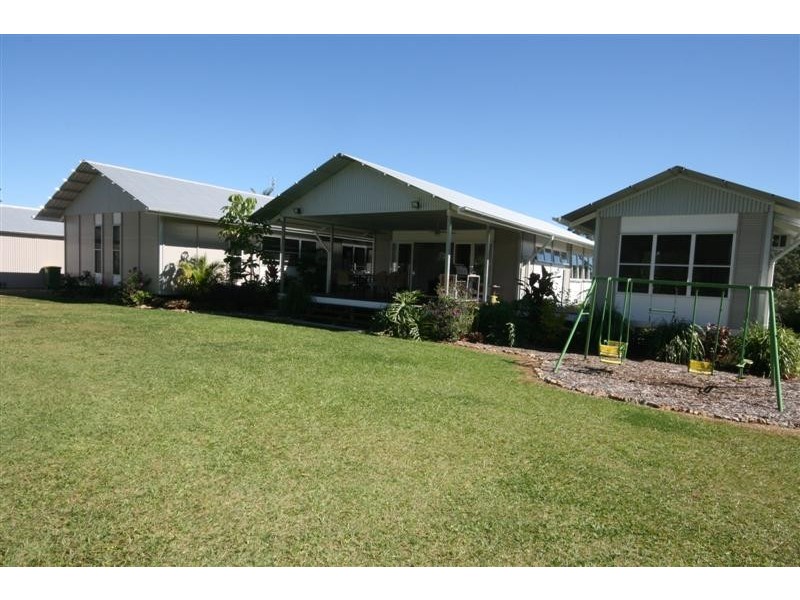 13 Flooded Gum Pl, Cooroy QLD 4563