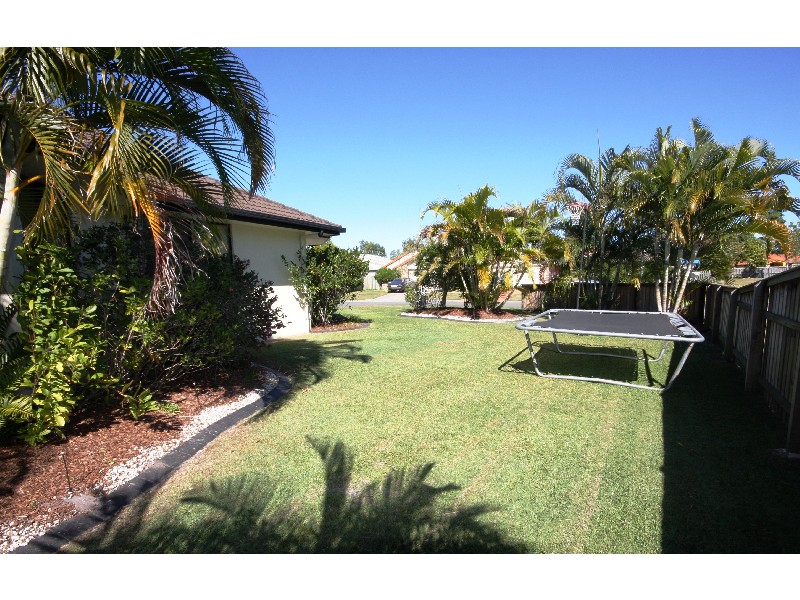 14 Phoenix Cct, Sippy Downs QLD 4556