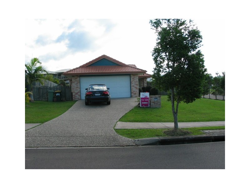 13 MCKINNON DRIVE, Burnside QLD 4560