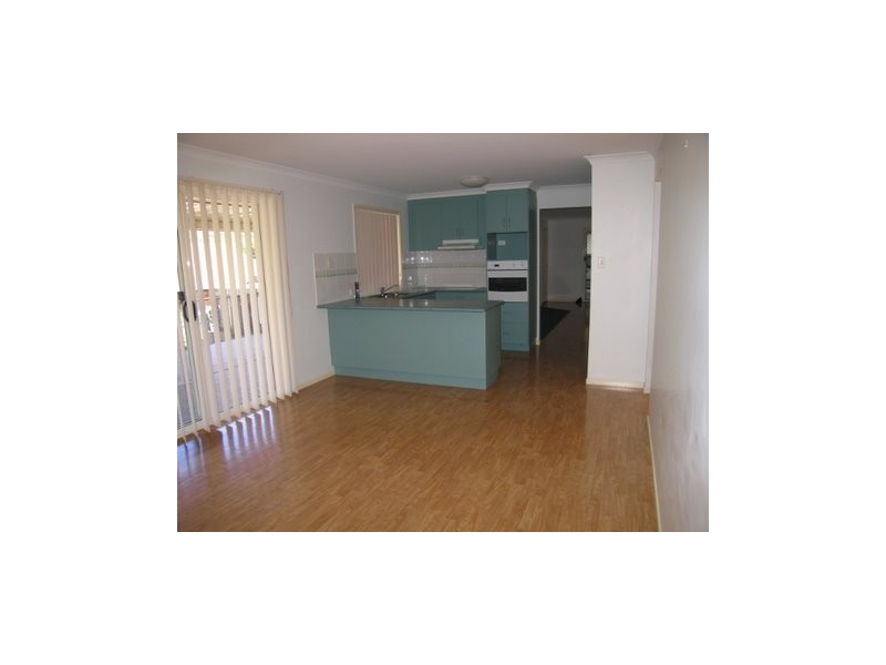 5 GLENSIDE CLOSE, Nambour QLD 4560