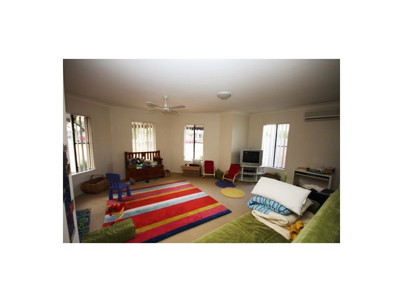Unit 8 Parklake Terraces, 2 Springhill Dr, Sippy Downs QLD 4556
