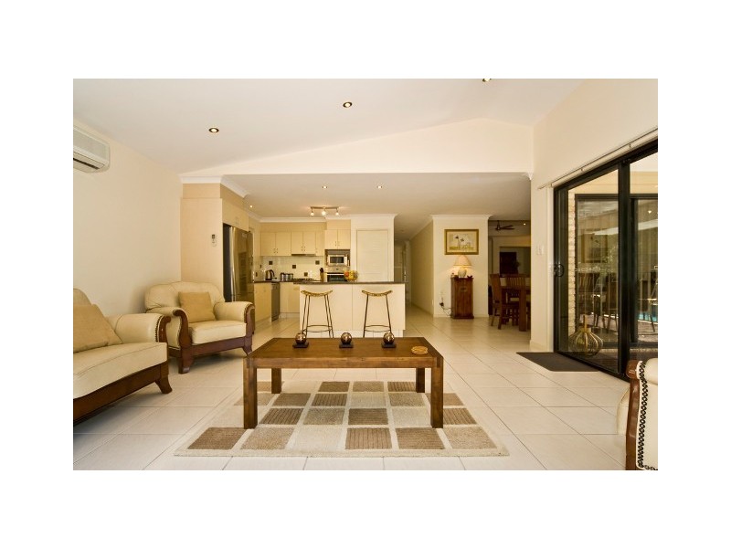 21 THE DALES CRESCENT, Little Mountain QLD 4551