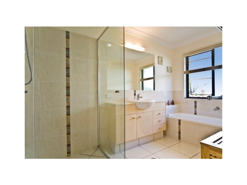 21 THE DALES CRESCENT, Little Mountain QLD 4551