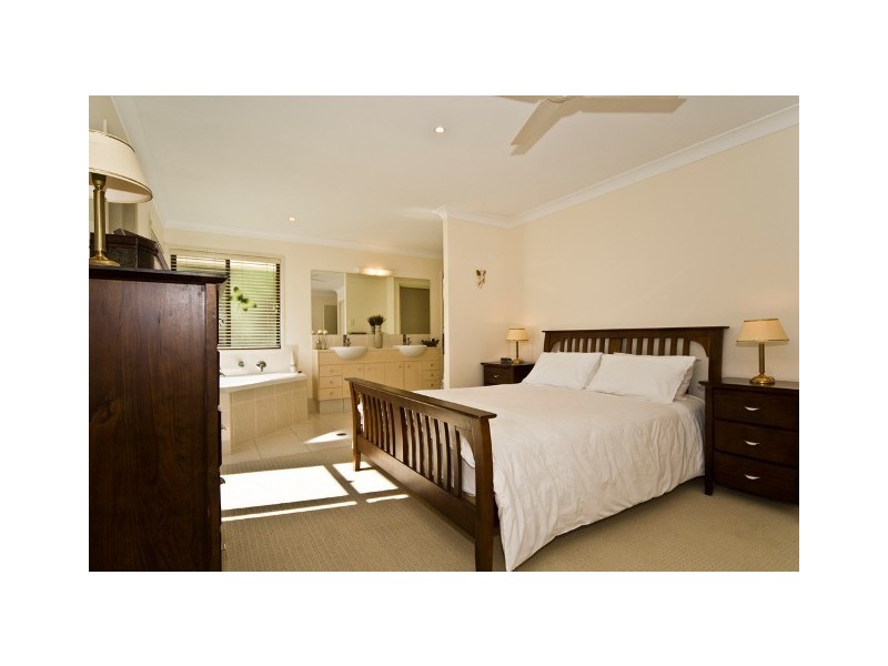 21 THE DALES CRESCENT, Little Mountain QLD 4551