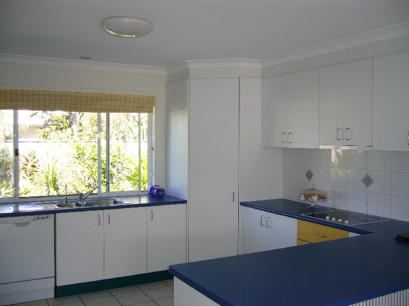 8 Mariner Place, Twin Waters QLD 4564