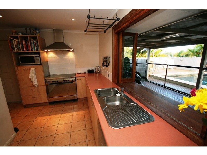 1 Columbia, Sippy Downs QLD 4556