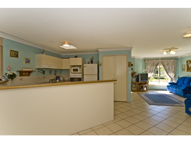 4  Franklin Pl, Sippy Downs QLD 4556