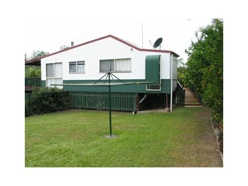 8 VINCENT DRIVE, Nambour QLD 4560