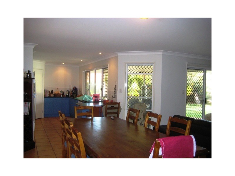 2 LEACH CT, Pelican Waters QLD 4551