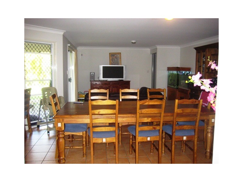 2 LEACH CT, Pelican Waters QLD 4551