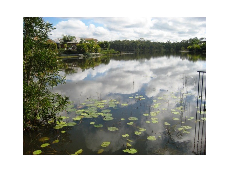 2 LEACH CT, Pelican Waters QLD 4551