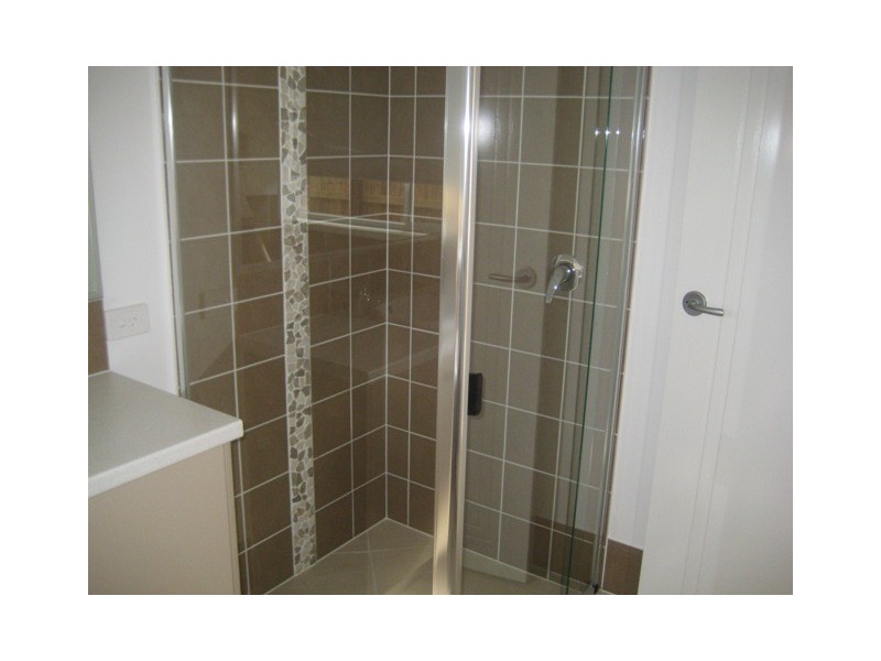 20 HILLVIEW CR, Little Mountain QLD 4551