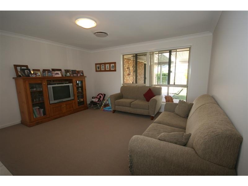 12 Magenta Dr, Coolum Beach QLD 4573