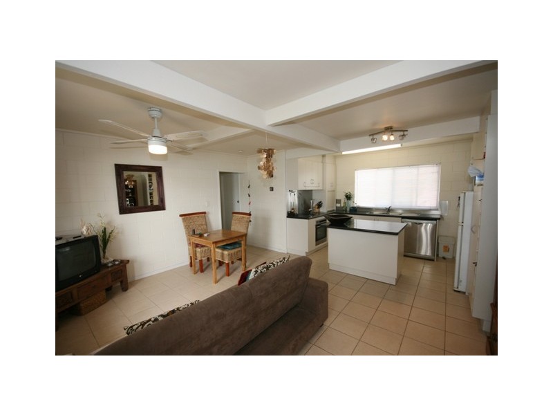 3/10 CAMFIELD ST, Alexandra Headland QLD 4572