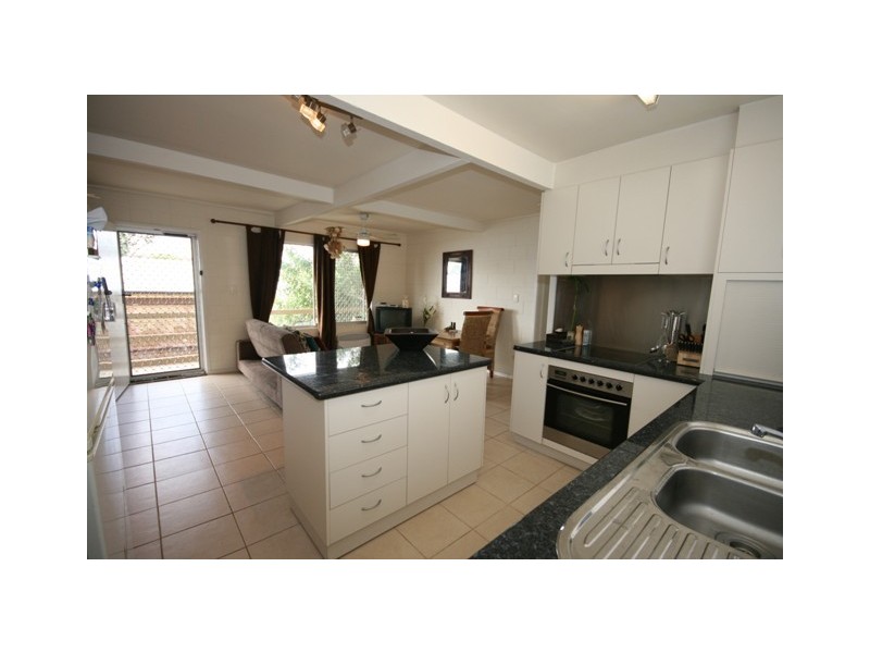 3/10 CAMFIELD ST, Alexandra Headland QLD 4572