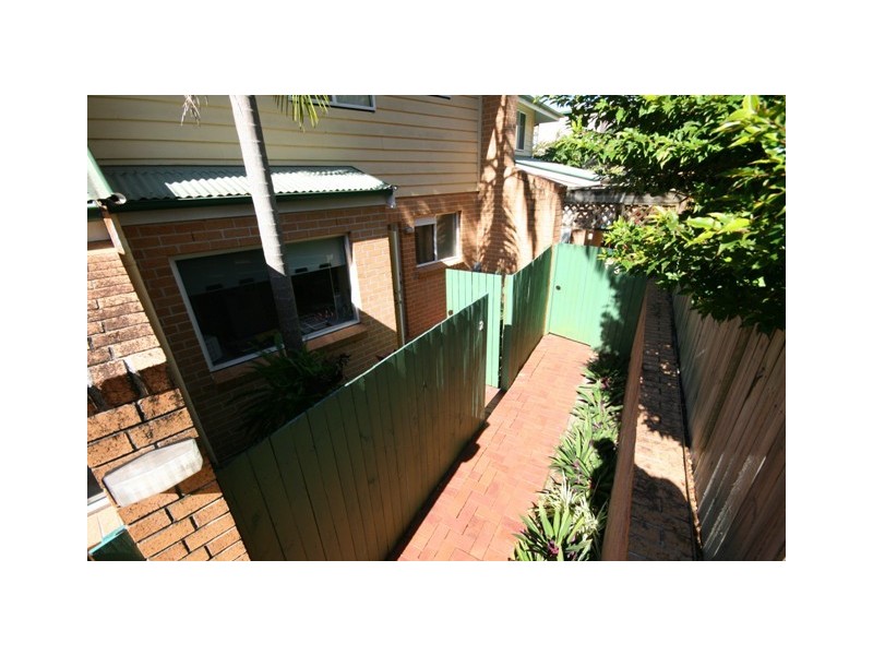2/16 BALLINGER CRT, Buderim QLD 4556
