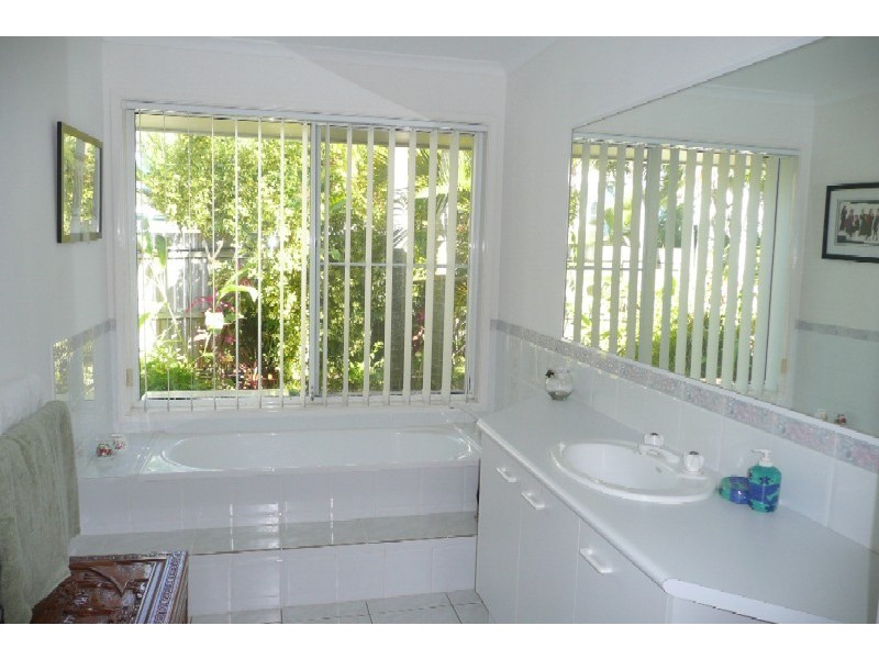 51 Maryann Street, Golden Beach QLD 4551