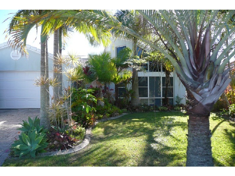 51 Maryann Street, Golden Beach QLD 4551