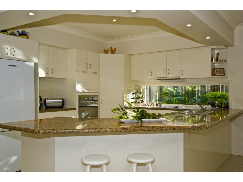 2 Quay Court, Twin Waters QLD 4564