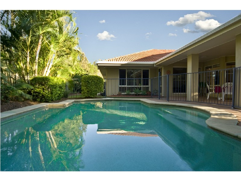 2 Quay Court, Twin Waters QLD 4564