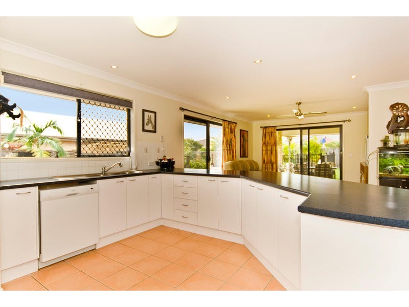 7 IVADALE BVD, Little Mountain QLD 4551