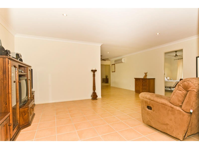 7 IVADALE BVD, Little Mountain QLD 4551