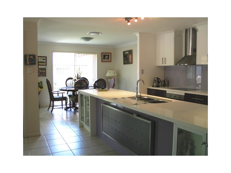 40 Gallery Pl, Little Mountain QLD 4551