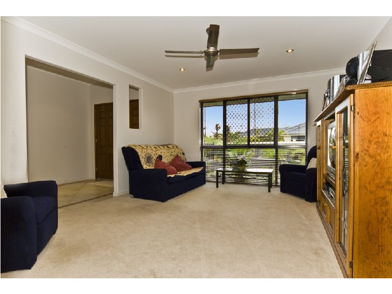 1 Pompano Court, Mountain Creek QLD 4557
