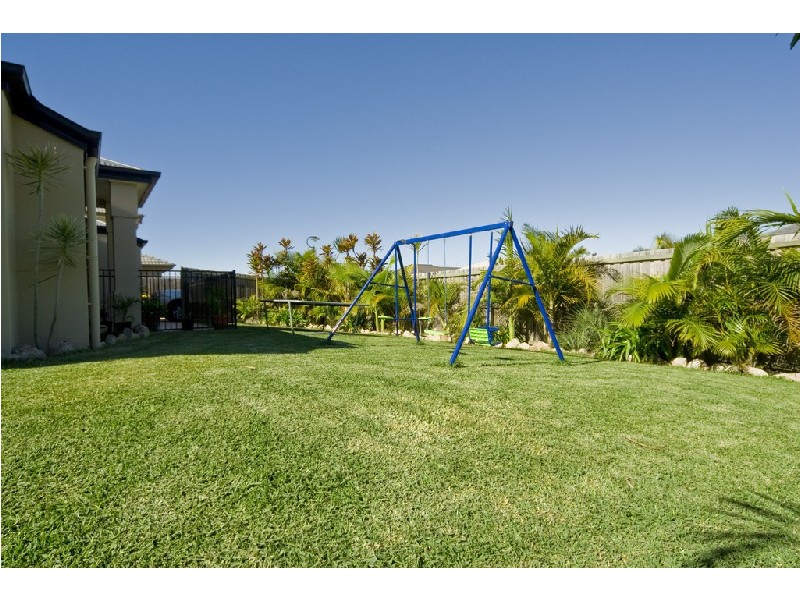 1 Pompano Court, Mountain Creek QLD 4557