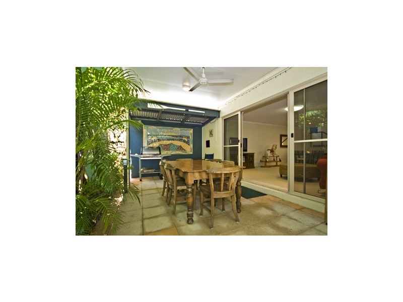 Unit 5, 5 Tranquil Place, Alexandra Headland QLD 4572
