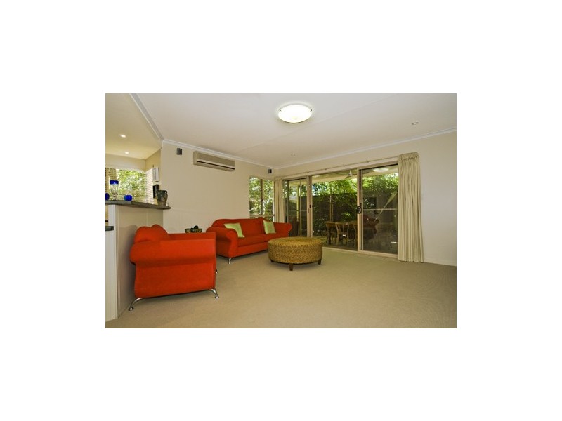 Unit 5, 5 Tranquil Place, Alexandra Headland QLD 4572