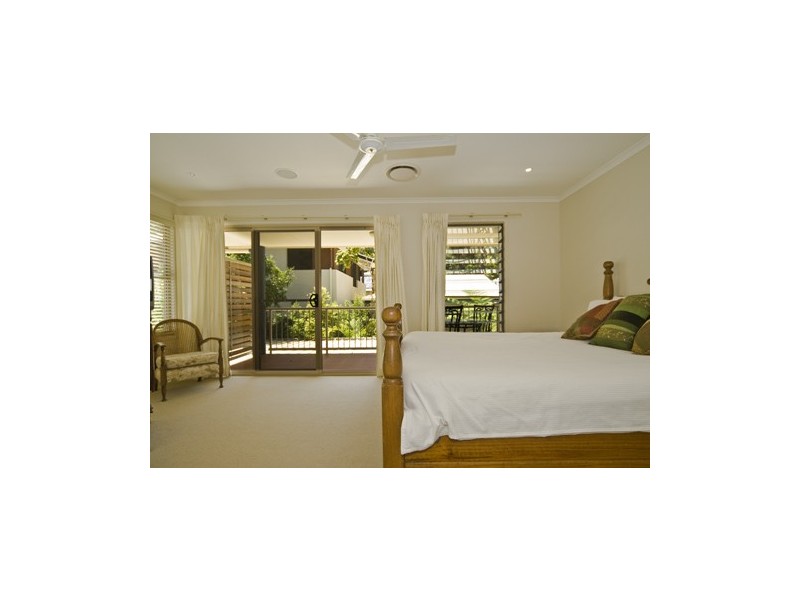 Unit 5, 5 Tranquil Place, Alexandra Headland QLD 4572